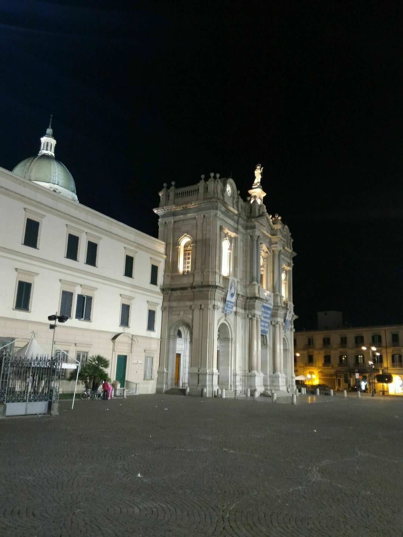 Hotel Il Santuario - Pompei פומפיי מראה חיצוני תמונה