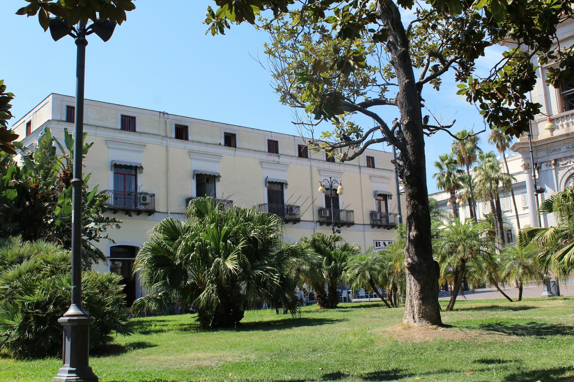 Hotel Il Santuario - Pompei פומפיי מראה חיצוני תמונה
